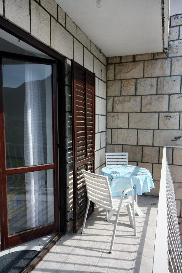 Apartments By The Sea Sobra, Mljet - 4908 Babino Polje Luaran gambar